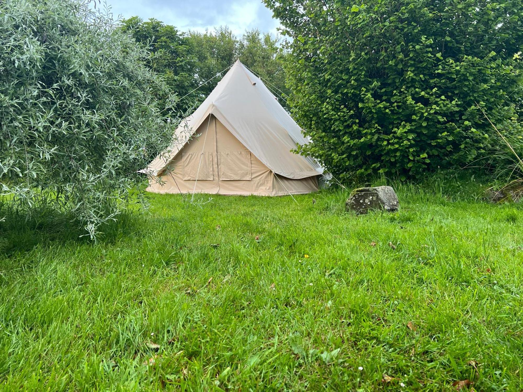 Bluebell Tent At Ballyward Croft Ardkeen Zewnętrze zdjęcie